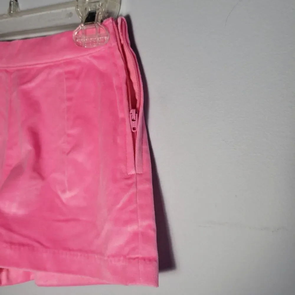 The Beaufort Bonnet Company NWT Hot Pink Velveteen Sally Mae Shorts Girls Size 5